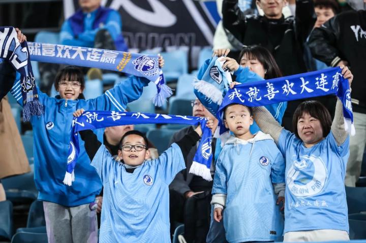 关于大连人主场告捷，豪取三分的信息
