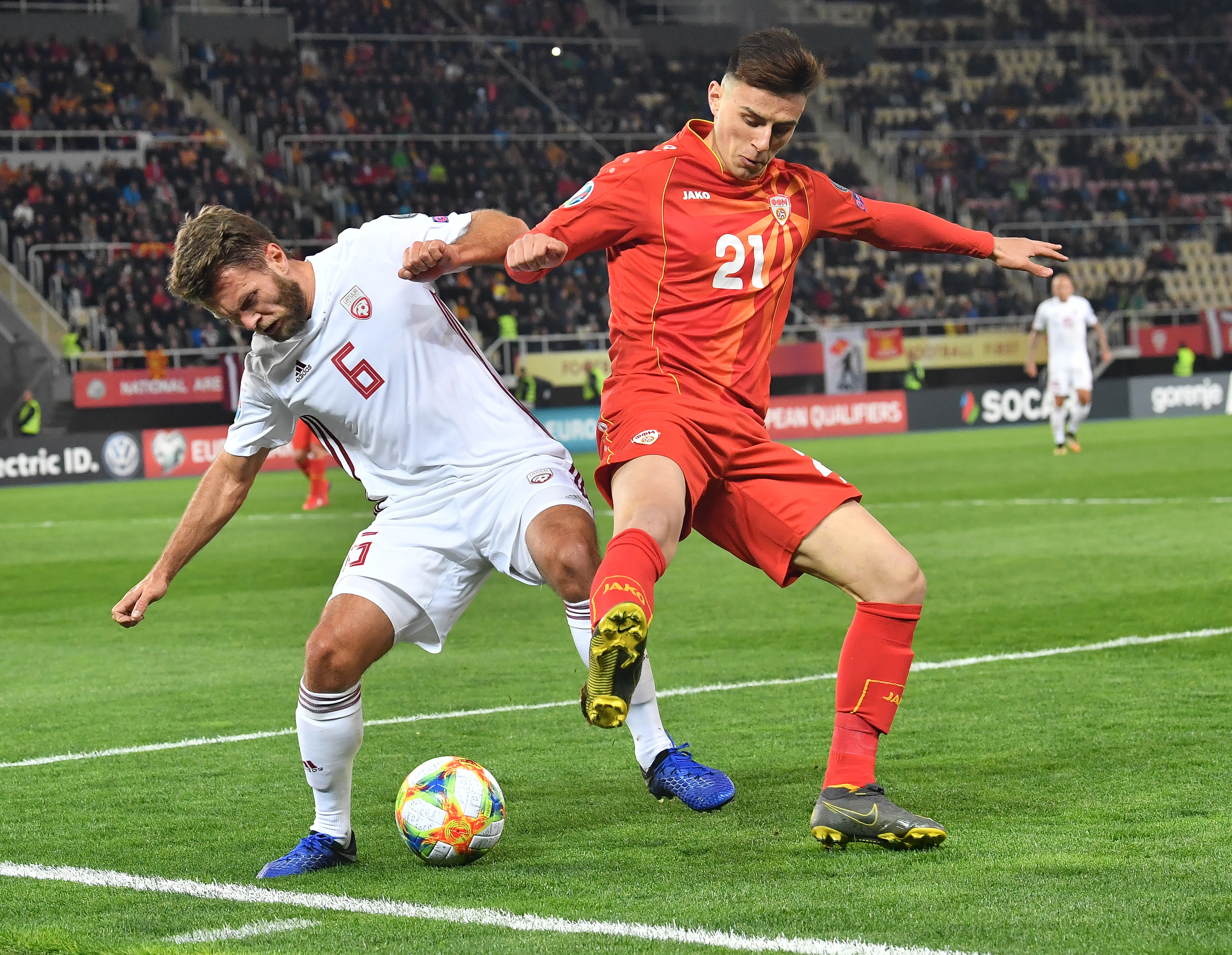 开云体育官方网站-北马其顿队披荆斩棘，终夺胜利