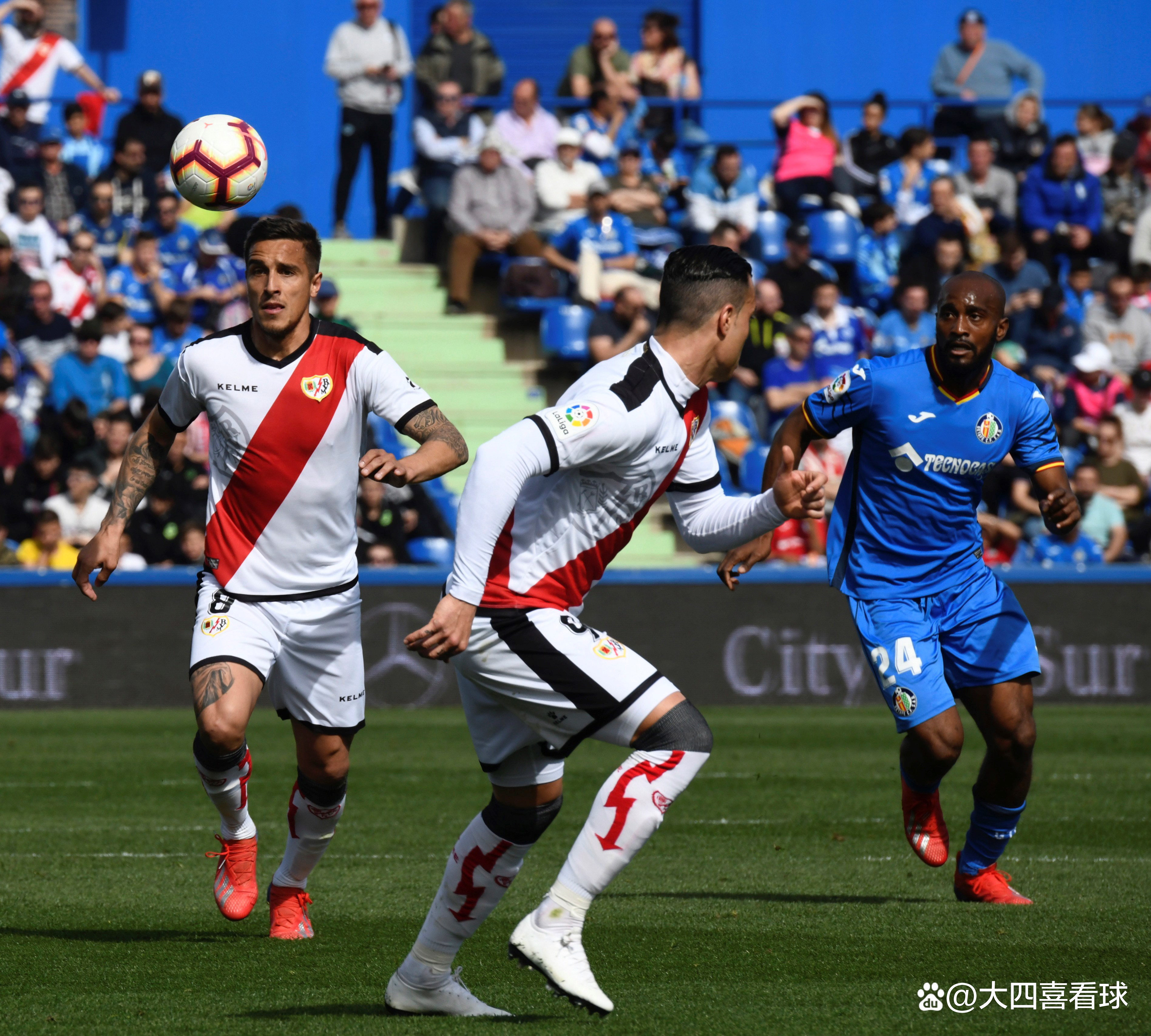 巴塞罗那主场轻松击败莱万特,西甲领领跑总的简单介绍 巴塞罗那主场轻松击败莱万特,西甲领领跑总的简单介绍