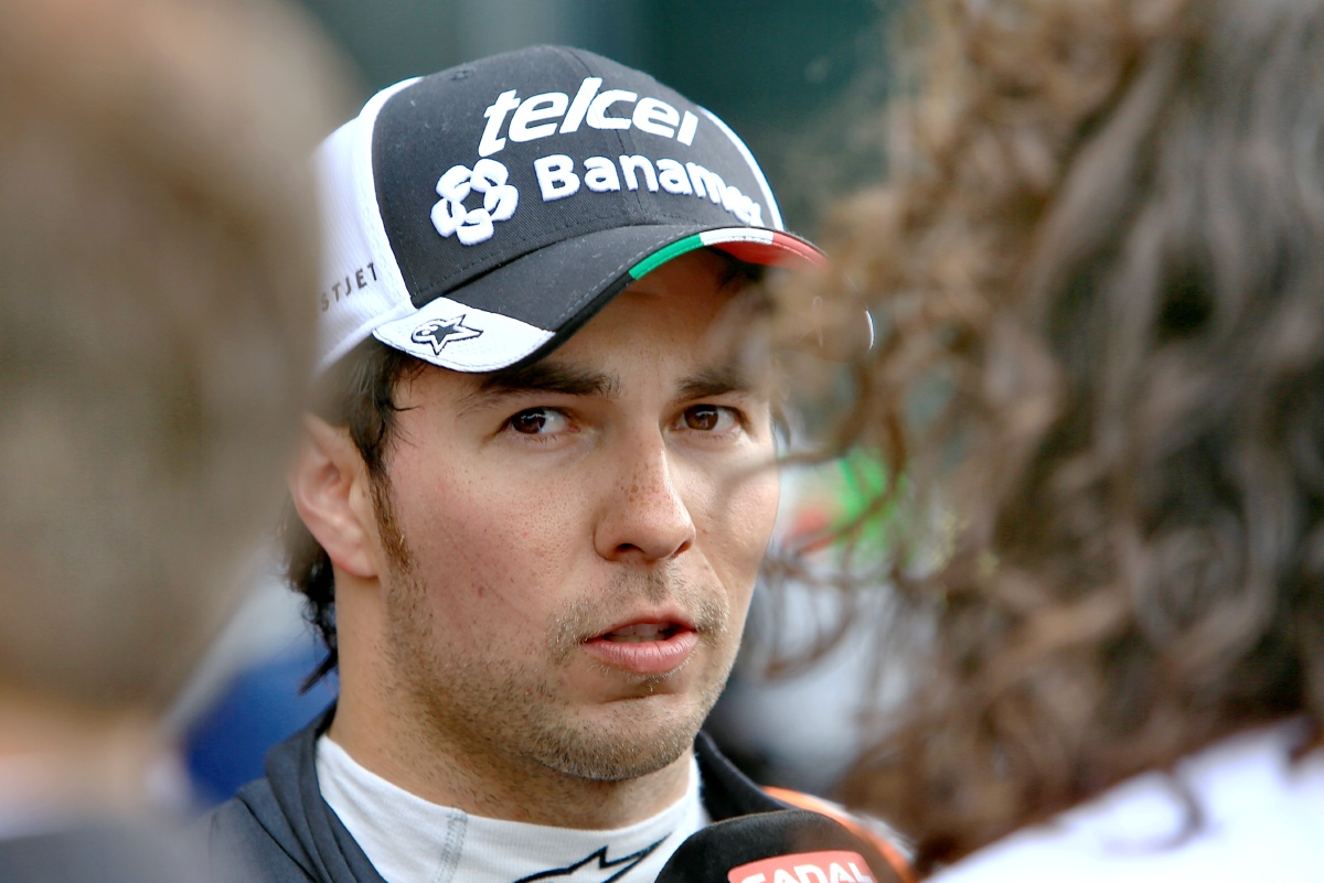 包含索伯车队险胜迈凯伦，佩雷兹关键制胜的词条