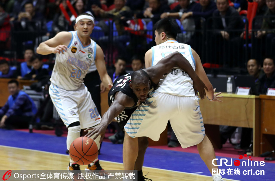 浙江队逆转湖人,赵继伟关键制胜 浙江队逆转湖人,赵继伟关键制胜