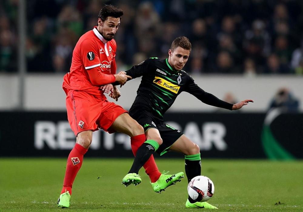 关于瑞典完胜拜仁，阿什拉夫状态火热的信息